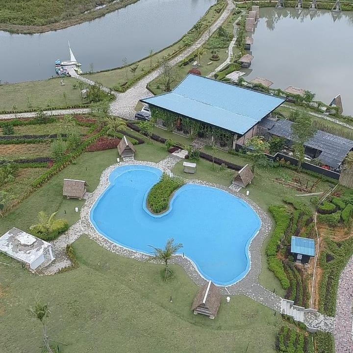 "D'Bamboo Kamp" Desa Wisata Ekang Lagoi Εξωτερικό φωτογραφία