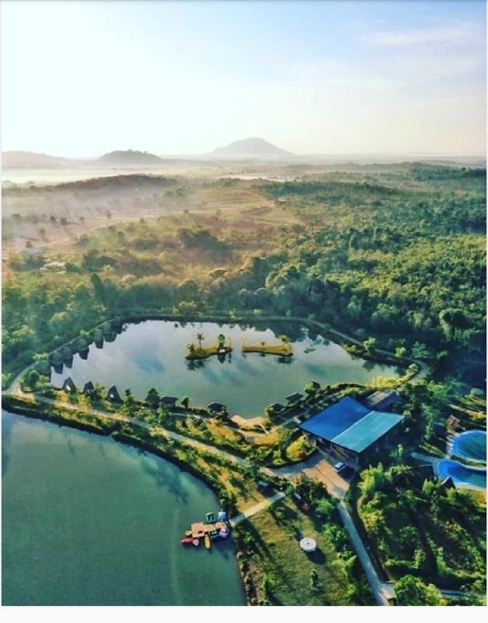 "D'Bamboo Kamp" Desa Wisata Ekang Lagoi Εξωτερικό φωτογραφία