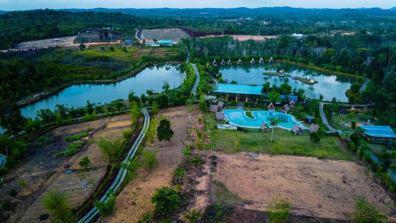 "D'Bamboo Kamp" Desa Wisata Ekang Lagoi Εξωτερικό φωτογραφία